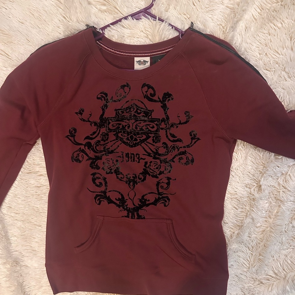 Harley-Davidson Maroon Sweatshirt with Black Design